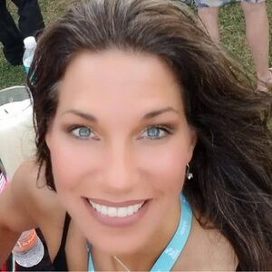 Meet your Posher, Cyndi